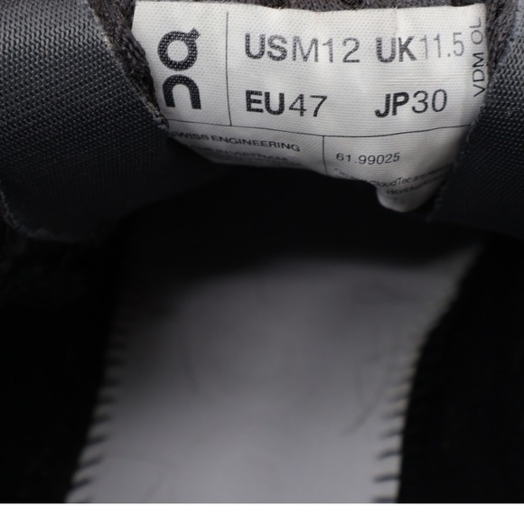 Athletic_Shoes